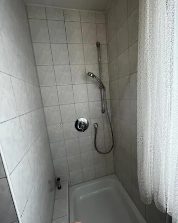 Gaestezimmer - Elbert Ubytování v soukromí Hösbach